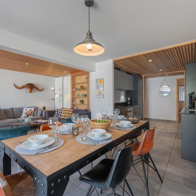 Le Lion d'Or - Apt 04 - BO Immobilier- Châtel Multipass été 2026 en Été en option au tarif de 4euros par jour et par personne - Three-Bedroom Apartment - 6