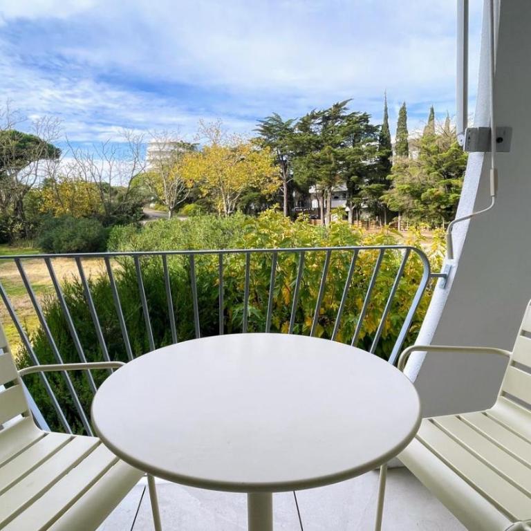 Écume et Sérénité Parking Privé Wifi Clim et LIT en 140 - Deluxe Studio - 8