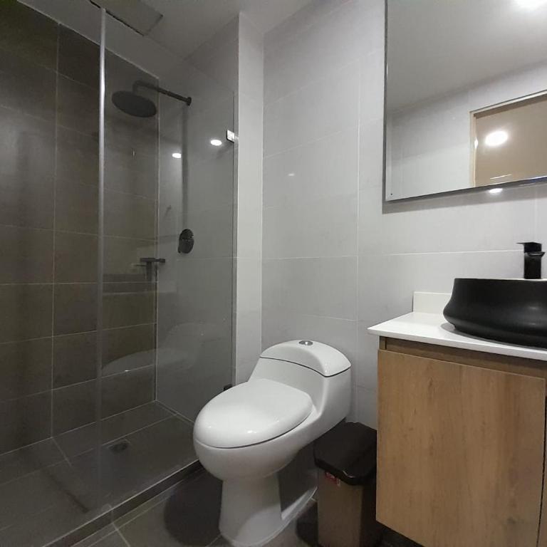 MEDELLIN ALOJAMIENTO EN Laureles - Three-Bedroom Apartment - 5