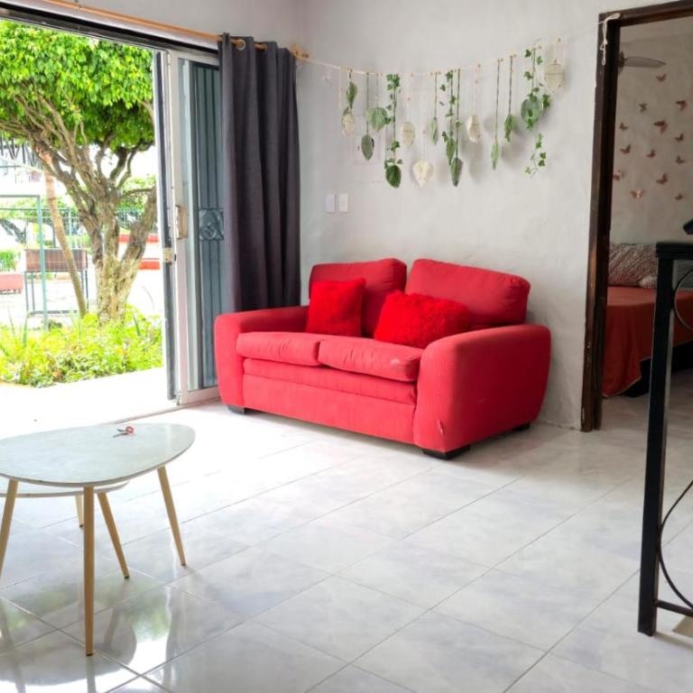 Familiar, amplio y con alberca - Apartamento de 3 dormitorios - 63