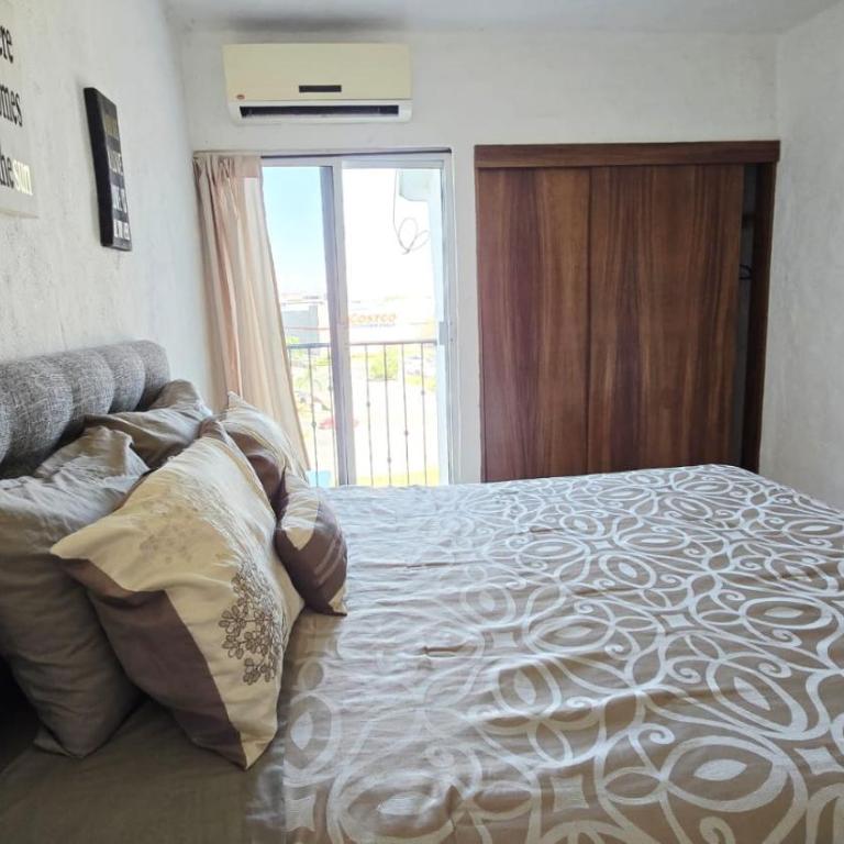 Familiar, amplio y con alberca - Apartamento de 3 dormitorios - 33