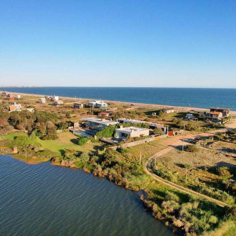 Dream house on Jose Ignacio Lagoon - Three-Bedroom Villa - 21