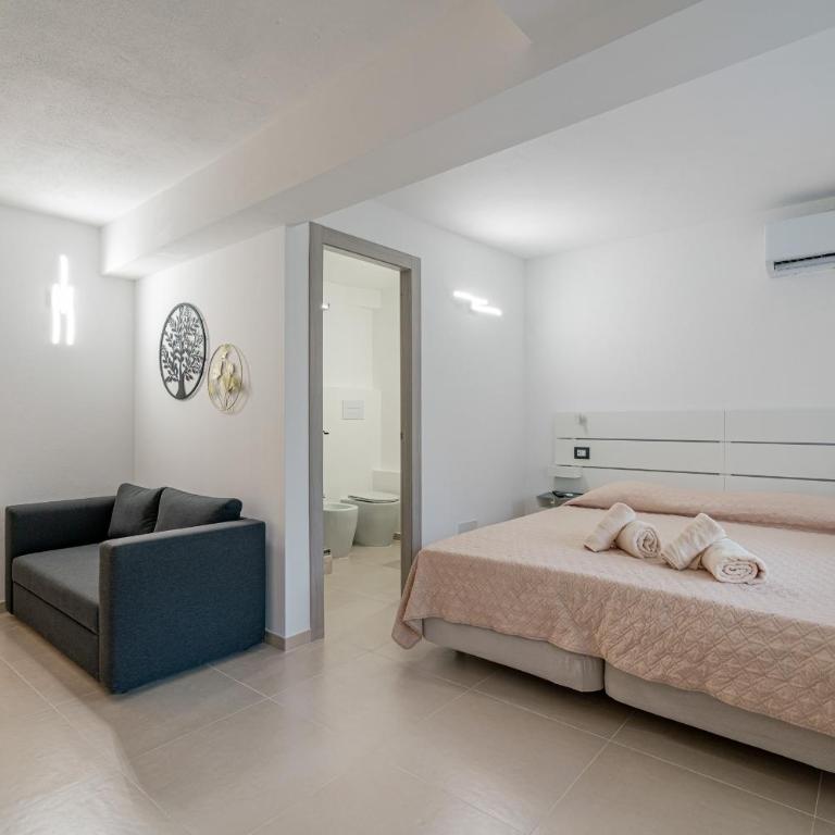 Domo Archea, al centro di Olbia - Camera Tripla con Bagno Privato - 6