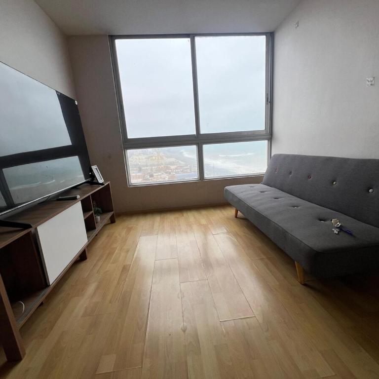 COSTANERA Uno - One-Bedroom Apartment with Ocean View - 1