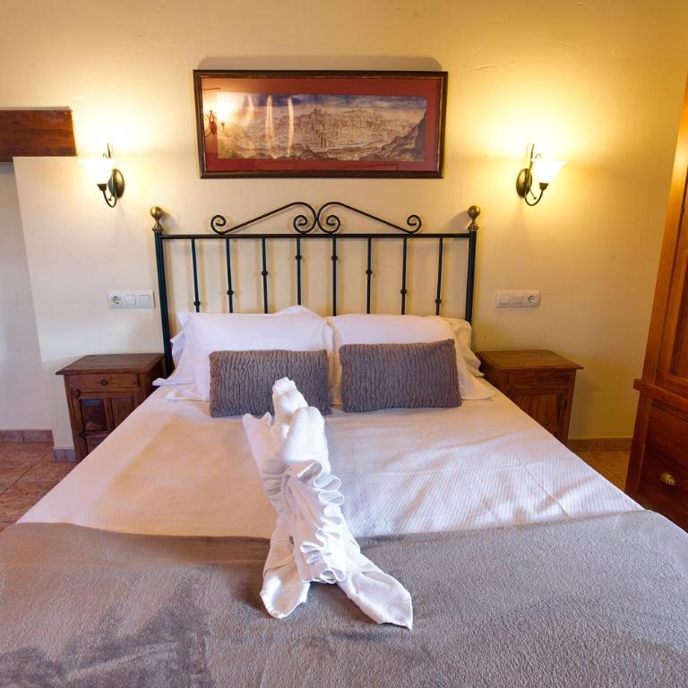Hostal San Pedro - Habitación con cama grande - 15