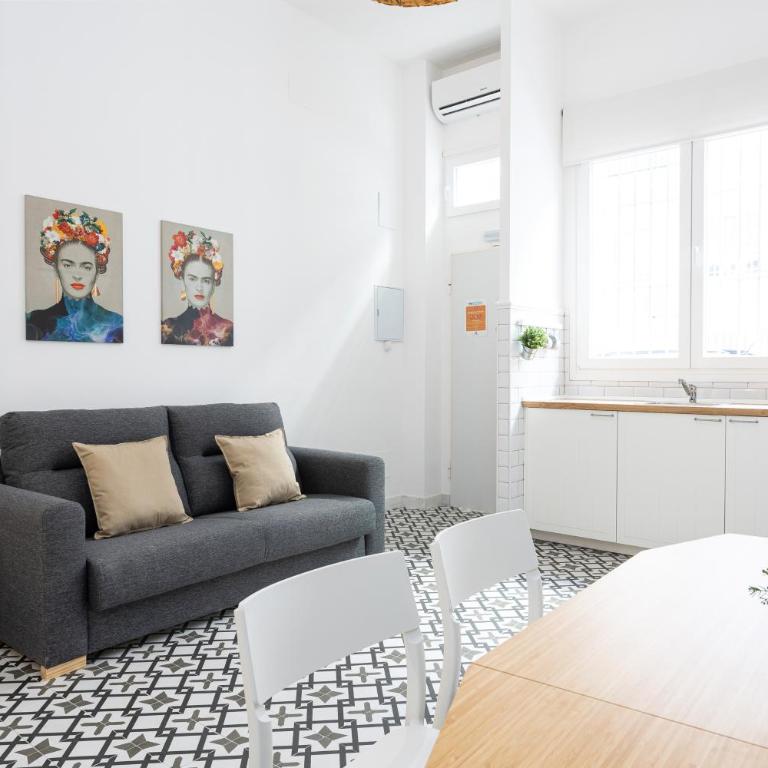 Holidays2Malaga Picasuss Loft New Built Close Huelin Beach and Promenade - Estudio con sofá cama - 6