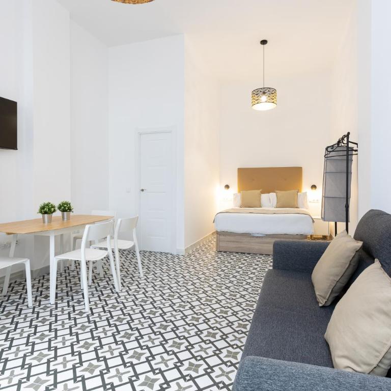 Holidays2Malaga Picasuss Loft New Built Close Huelin Beach and Promenade - Estudio con sofá cama - 3