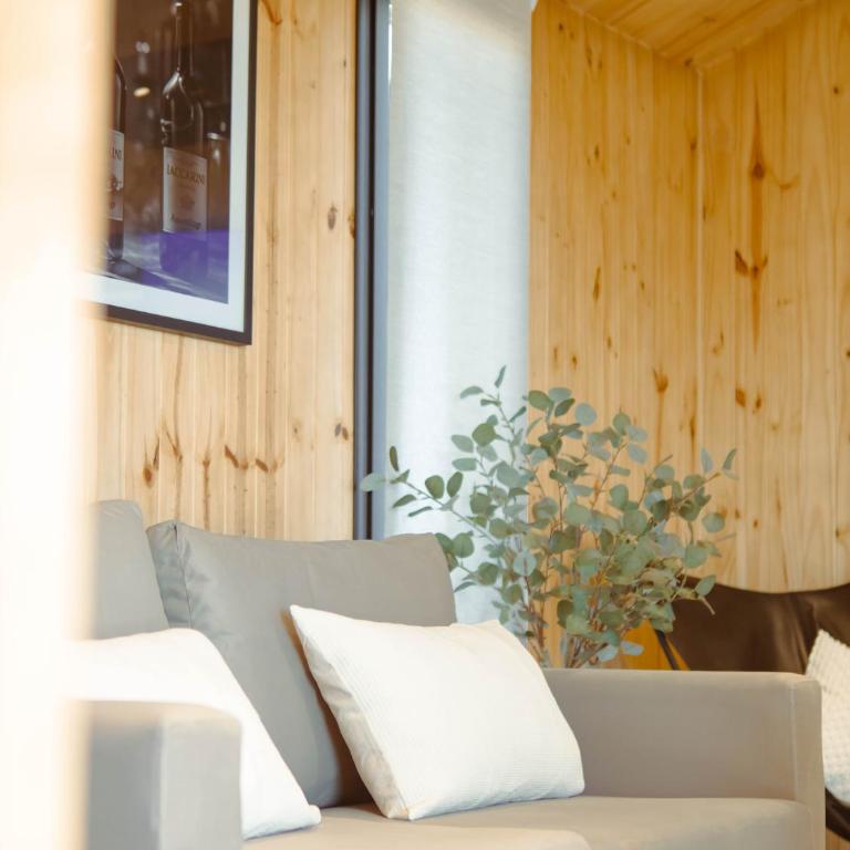 Bodega Iaccarini Wine Lodge by BT Homes - One-Bedroom Apartment with Balcony and Mountain View - 36