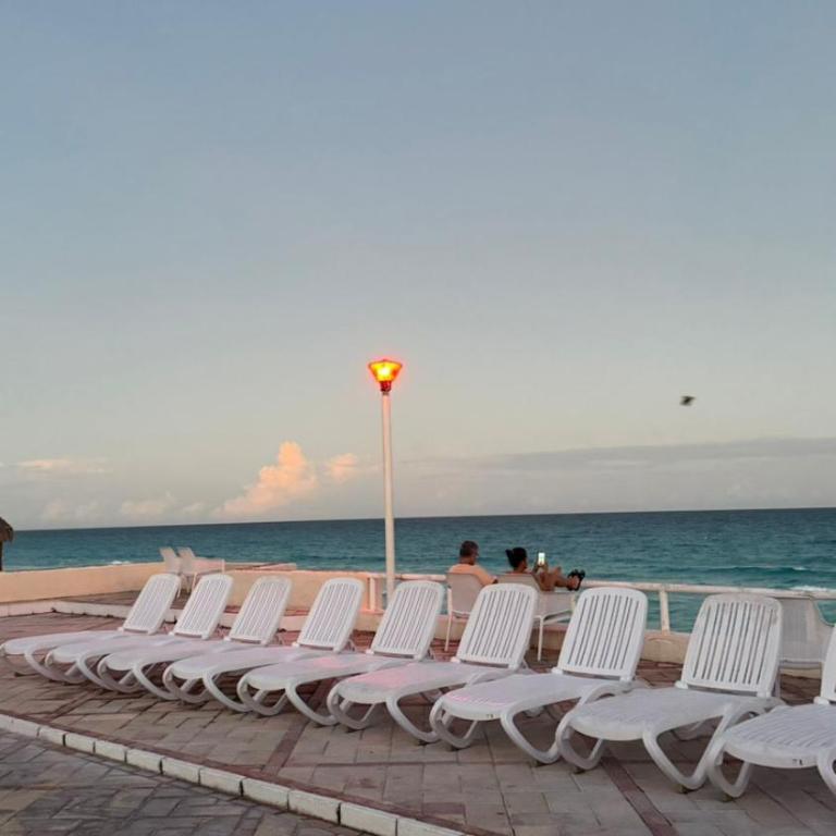 Beachfront Apartment in Cancun - One-Bedroom Apartment - 20