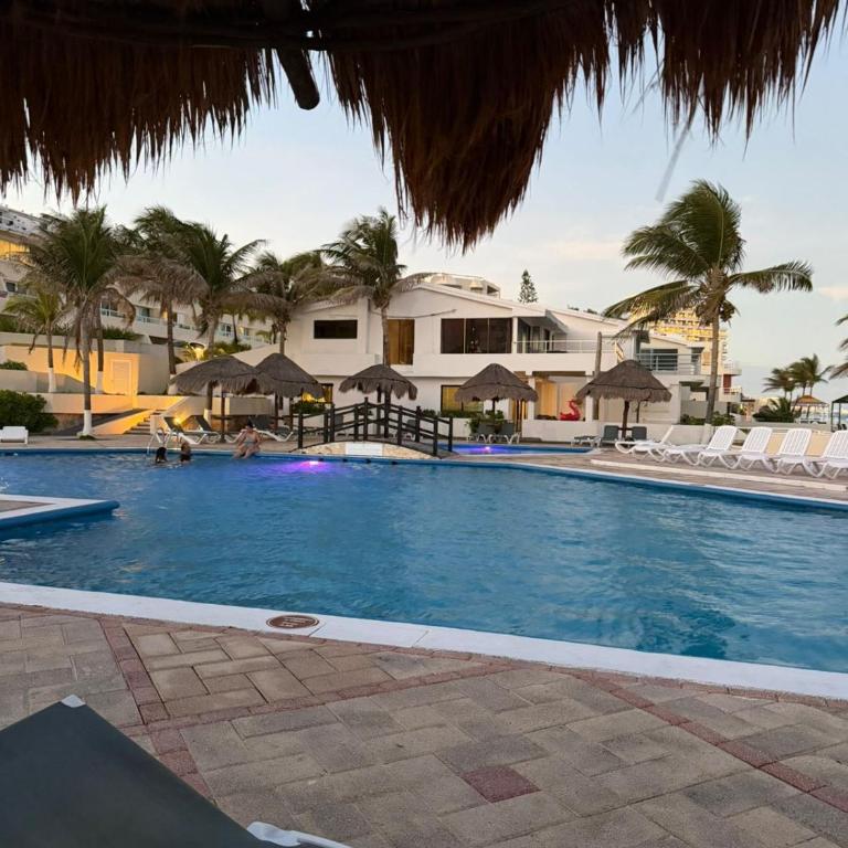 Beachfront Apartment in Cancun - One-Bedroom Apartment - 33
