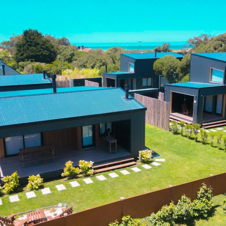 Casa en chapa a estrenar a dos cuadras de Cruz del Sur - Landhouses Casa Mirador - HOLA SUR - Casa de 2 dormitorios - 1