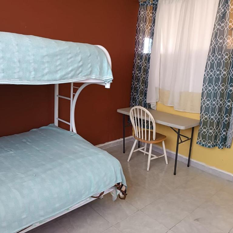 Hospedaje Barato Mi Casita de Colores - Basic Triple Room - 4