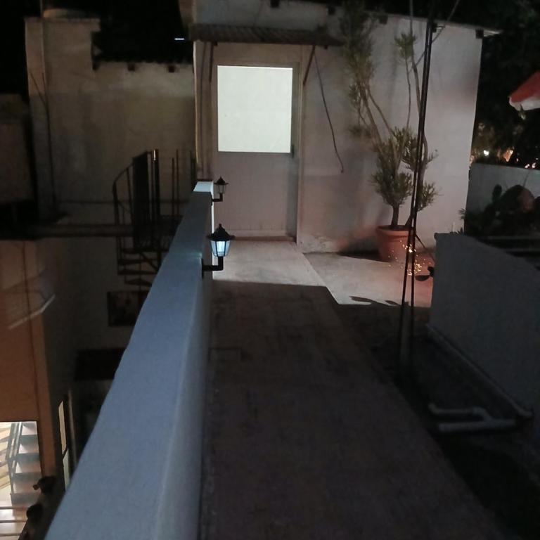 Estancia con entrada independiente en Zona Céntrica - Apartamento de 1 dormitorio - 1