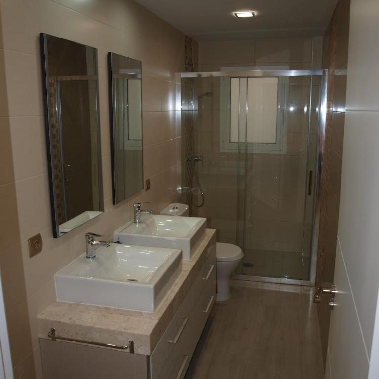 Luxury appartment with 3 double rooms - One-Bedroom Apartment - 9