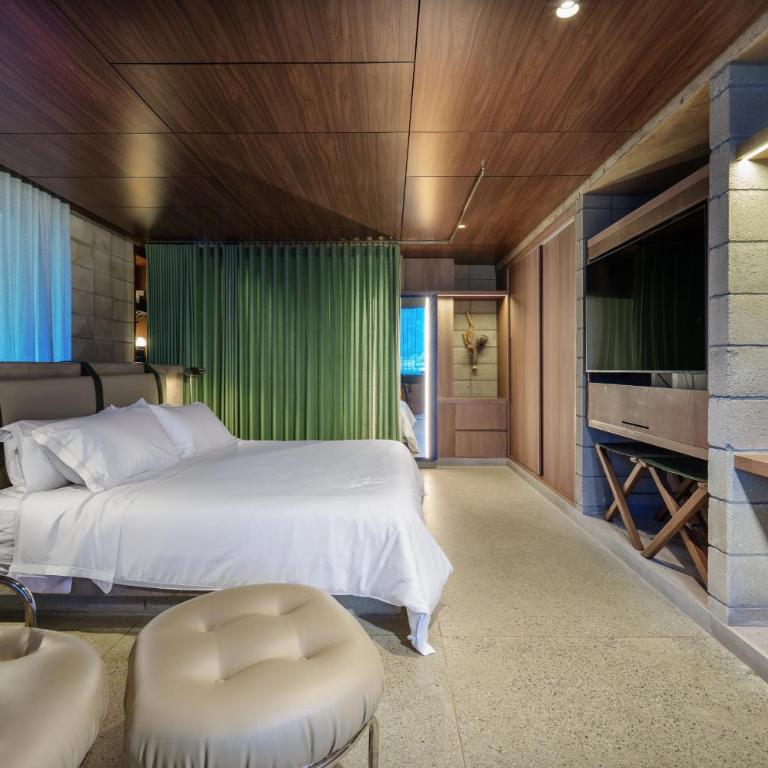 23 Living - Penthouse Apartment - 5