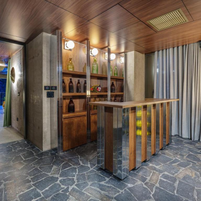 23 Living - Penthouse Apartment - 8