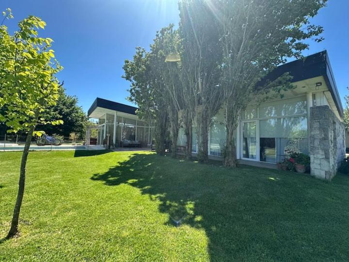 Piscina-jacuzzi climatizado Barrio Privado - Casa de 3 dormitorios - 1