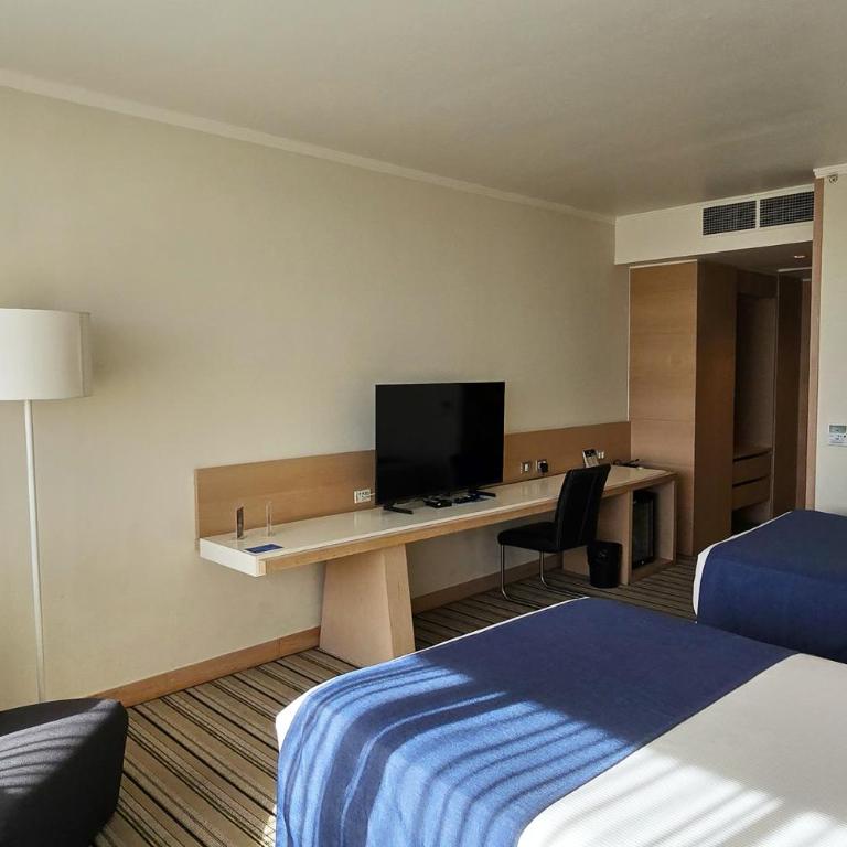 Wyndham Concepcion Pettra - 2 Queen Beds Accessible Room, Non-Smoking - 4