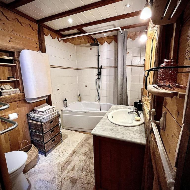 Chalet Clair Bois - La Féclaz avec bain nordique privé - Chalet - 13