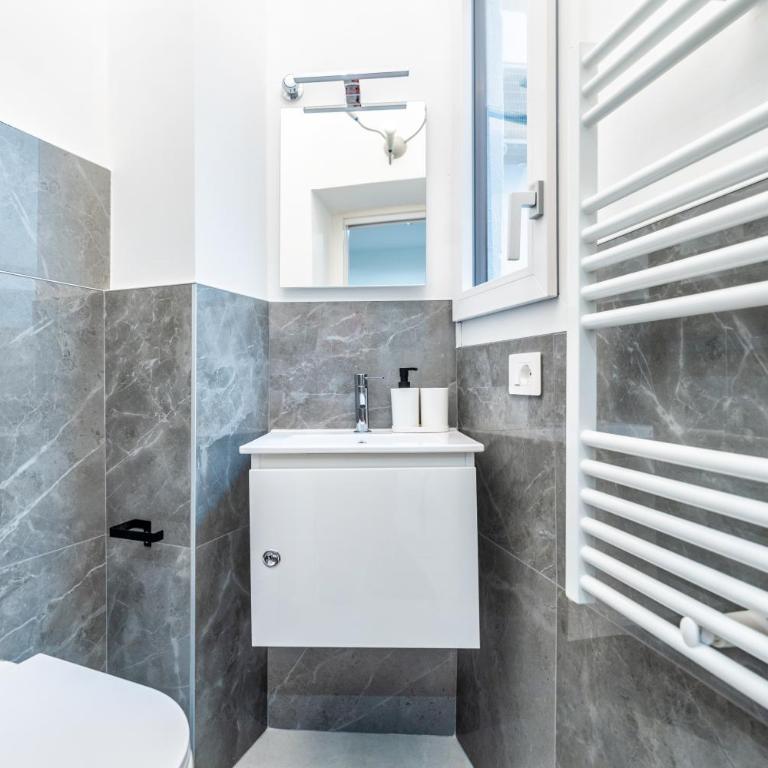 Eleganza e Design nel cuore di Milano con WiFi - Appartamento con 2 Camere da Letto - 8