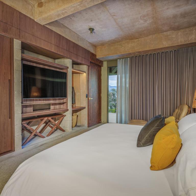 23 Living - Two-Bedroom Deluxe Apartment - 1