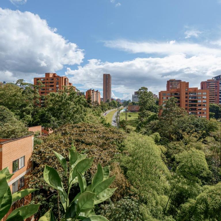 23 Living - Two-Bedroom Deluxe Apartment - 6