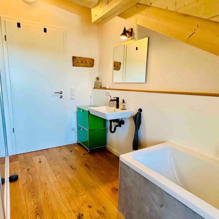 Wohlfühl Oase Loftwohnung Rottach ab 3 Nächten - Apartment mit 1 Schlafzimmer - 4
