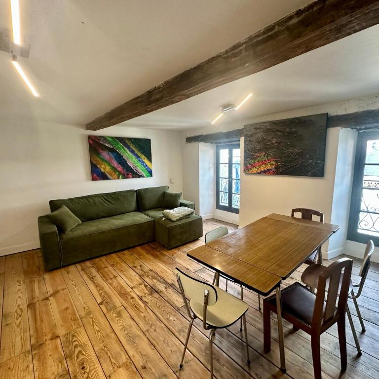A l'ombre de la Tour - Appartement en Duplex - 20