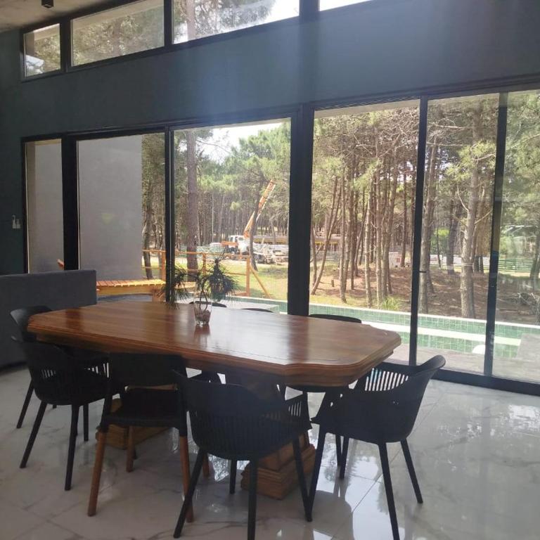 VILLAROBLES bosque y playa - Five-Bedroom House - 47
