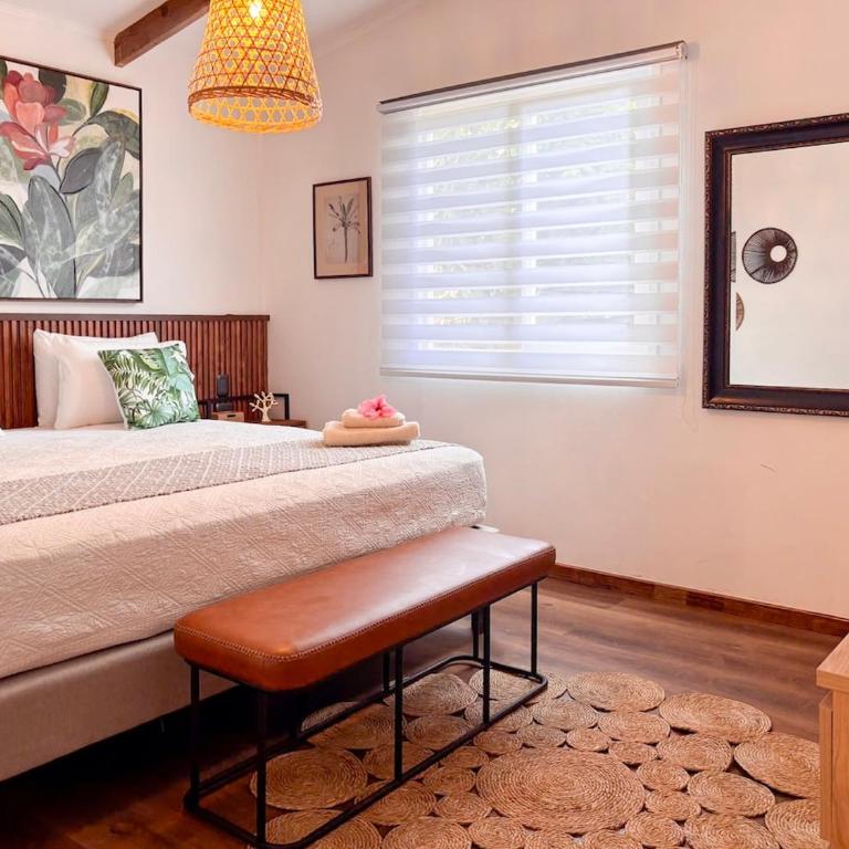 Hare Mahalo - Four-Bedroom House - 1