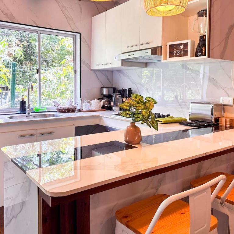 Hare Mahalo - Four-Bedroom House - 7