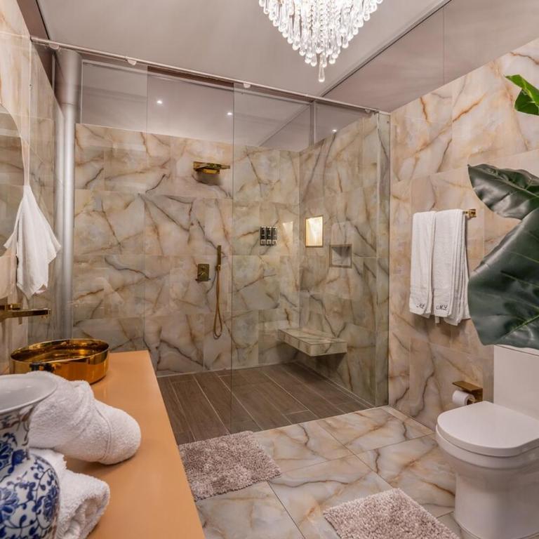 Luxury house, heated pool and Turkish bath Laurels! - Villa - 23