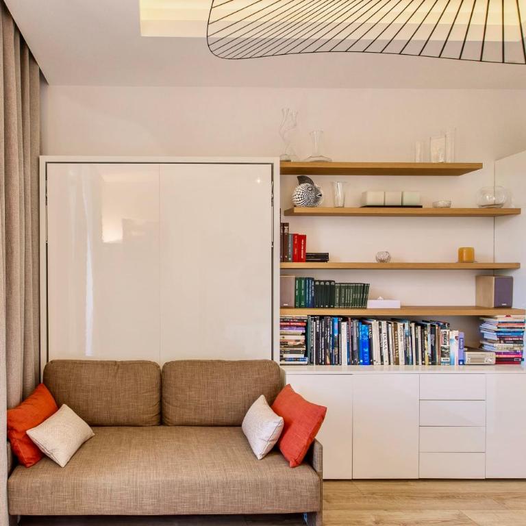 GRAND HÔTEL Golden Square 3 min to Beach Green Corridor View AC - Studio - 6