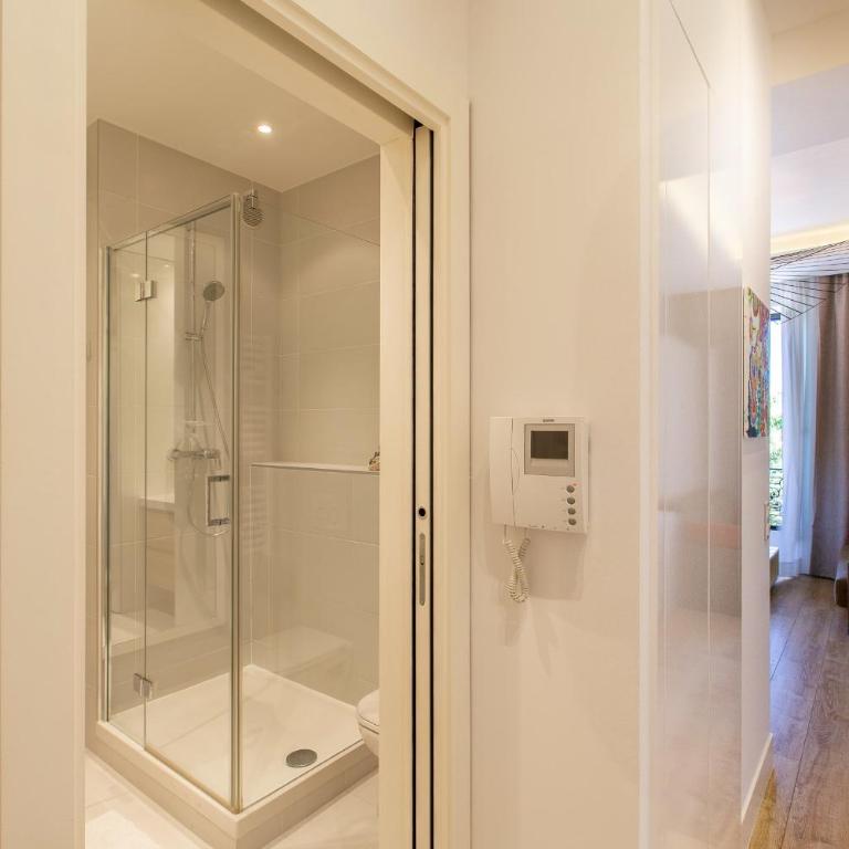 GRAND HÔTEL Golden Square 3 min to Beach Green Corridor View AC - Studio - 18
