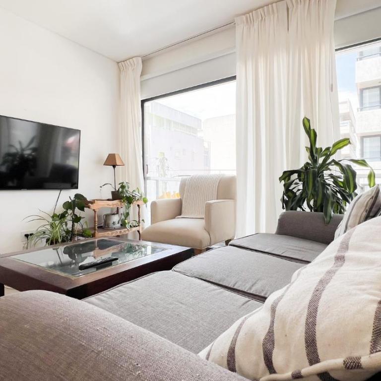 Depto Sole - A pasos de Guemes para 6 PAX con cochera - Hola Sur - Apartamento de 2 dormitorios - 2