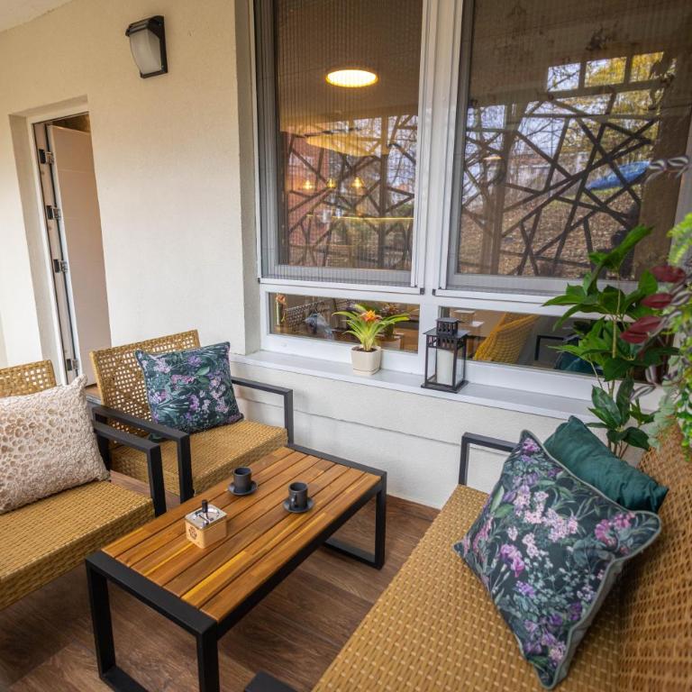 Moon Apartment Belgrade - private Jacuzzi - Deluxe Apartment - 24