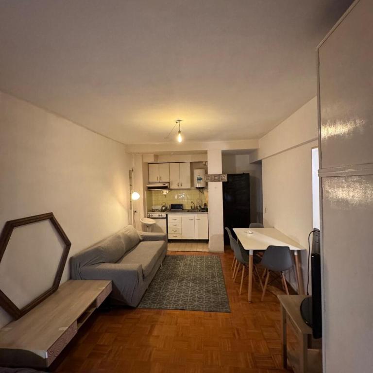 Bright studio apartment in Almagro 4th floor - One-Bedroom Apartment - 4