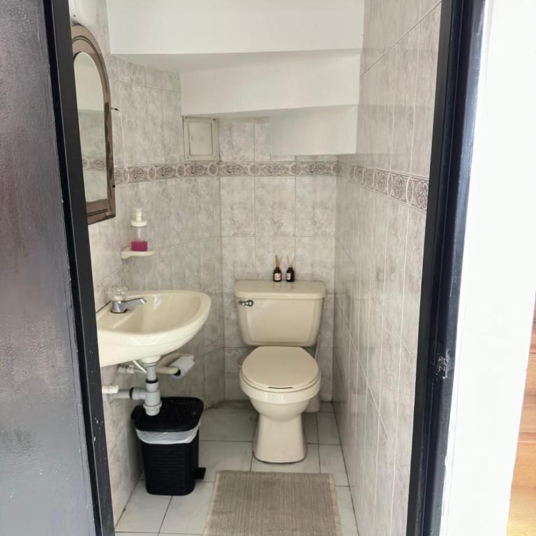 Bamuka Hostal - Habitación Familiar Estándar - 8