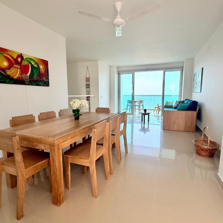 Hermoso Apartamento Frente al Mar 3 Habitaciones AR54 - Three-Bedroom Apartment - 26