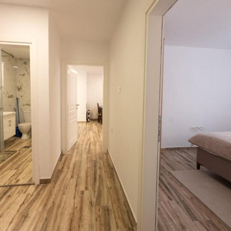 Apartment Center - Apartman sa 2 Spavaće Sobe - 8