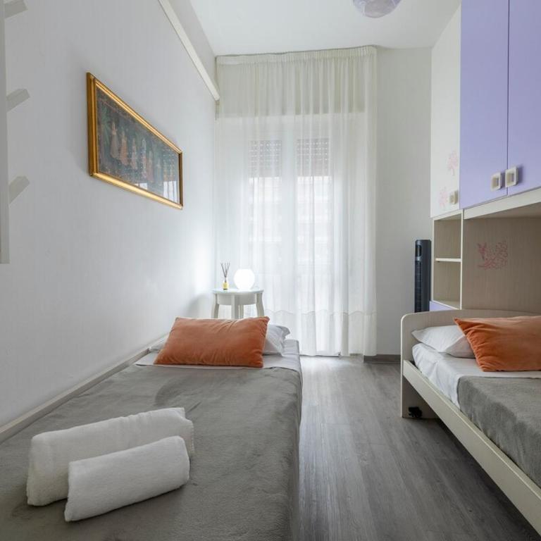 Cozy Urban Retreat, 2BR, Family Escape in Rome - Two-Bedroom Apartment - 4