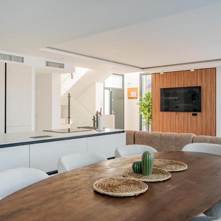 Gorgeous Home In Mijas - Casa de 4 dormitorios - 2