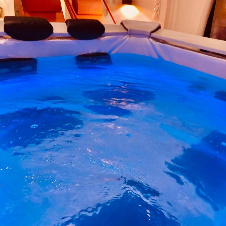 Exceptional Apartment Île Saint Louis - Jacuzzi - Appartement 3 Chambres - 32