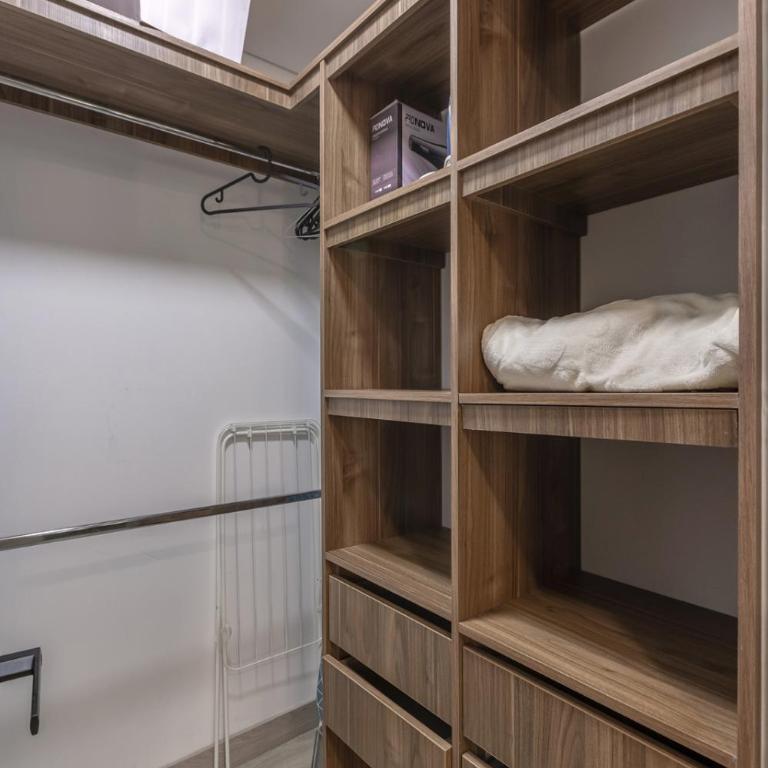 Kyux Building, Style and Comfort - One-Bedroom Apartment - 14