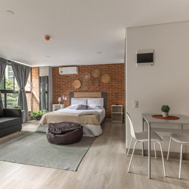 Kyux Building, Style and Comfort - One-Bedroom Apartment - 4