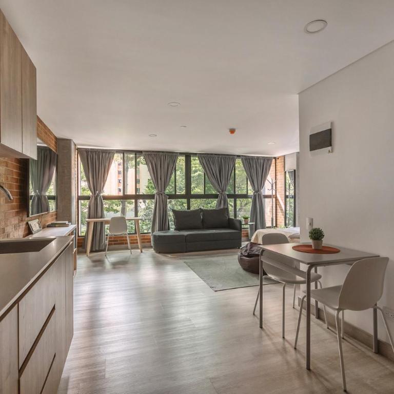 Kyux Building, Style and Comfort - One-Bedroom Apartment - 7