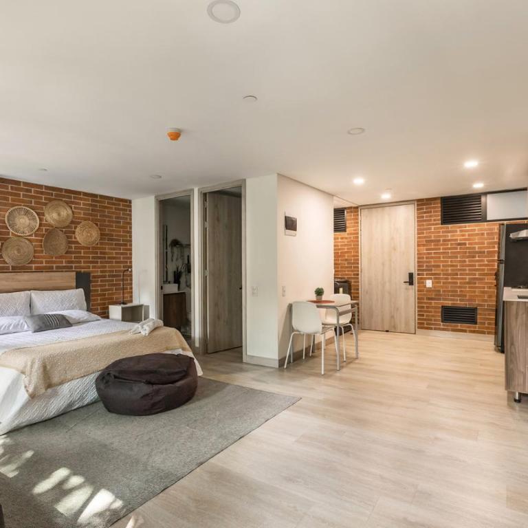 Kyux Building, Style and Comfort - One-Bedroom Apartment - 13