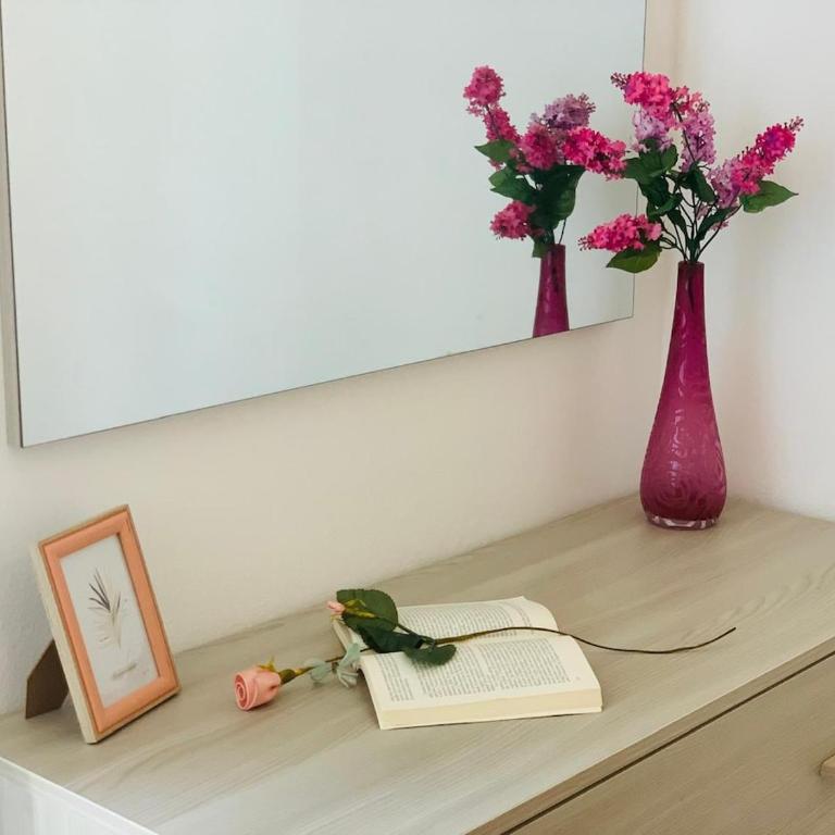Two-room apartment 8 minutes from the subway - One-Bedroom Apartment - 6