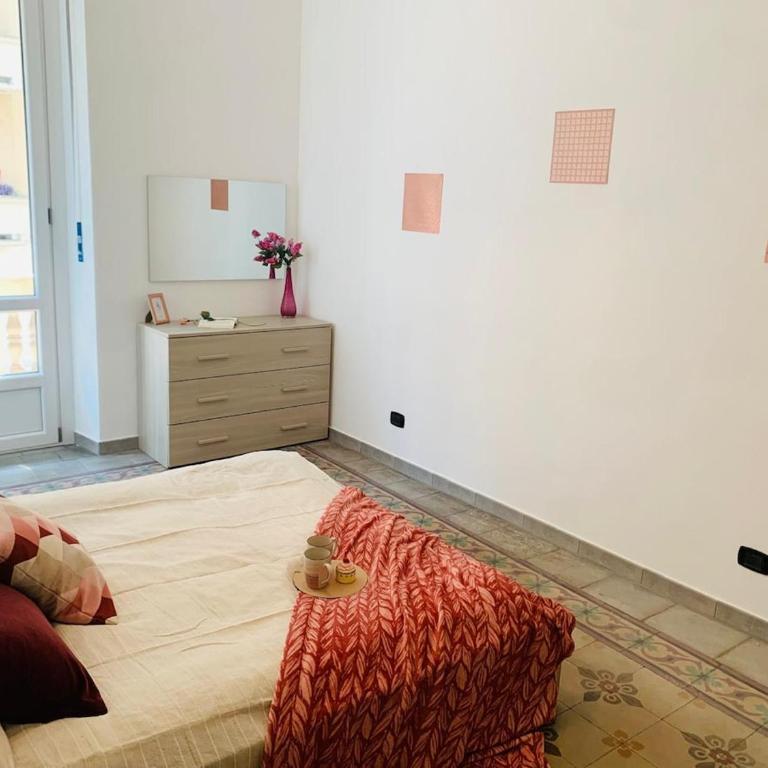 Two-room apartment 8 minutes from the subway - One-Bedroom Apartment - 8