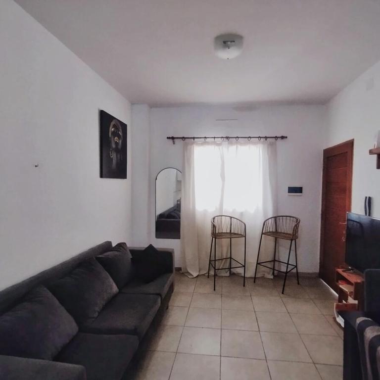 Depto a 10 minutos del Estadio Madre de Ciudades para 2 Pax - One-Bedroom Apartment - 1